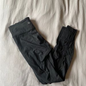 Black lululemon tights.